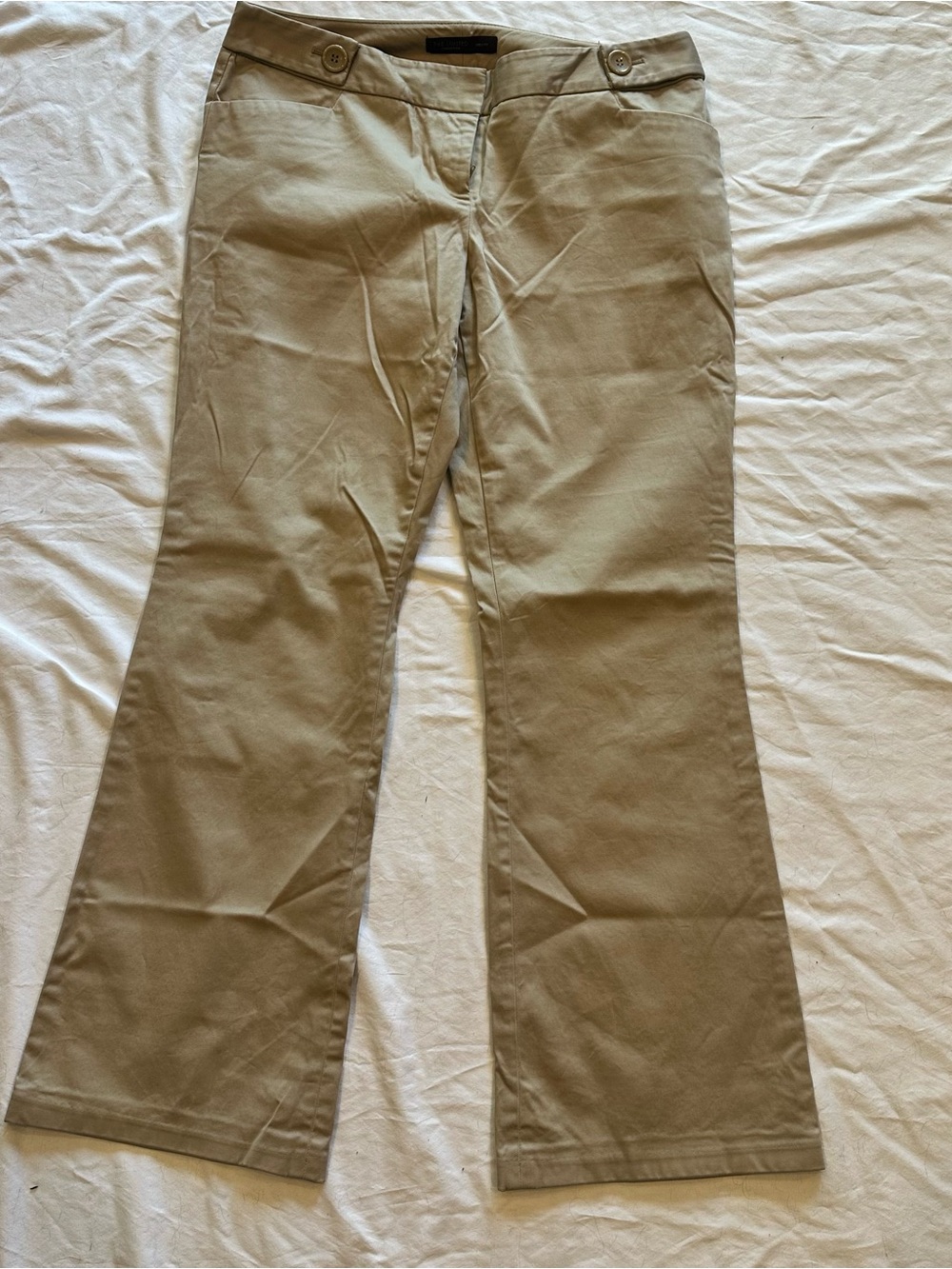 EUC The Limited Drew Fit Flare Khaki’s—sz 10
